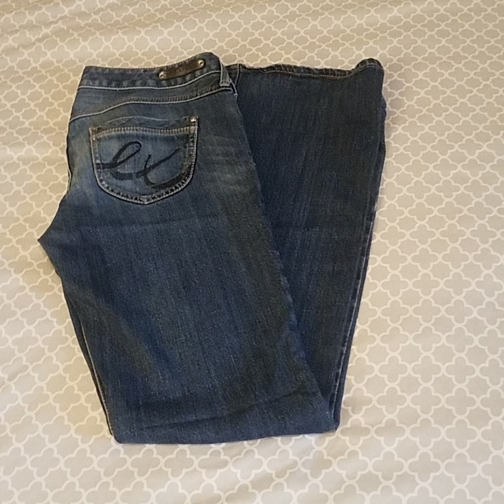 Womens bootcut jeans.